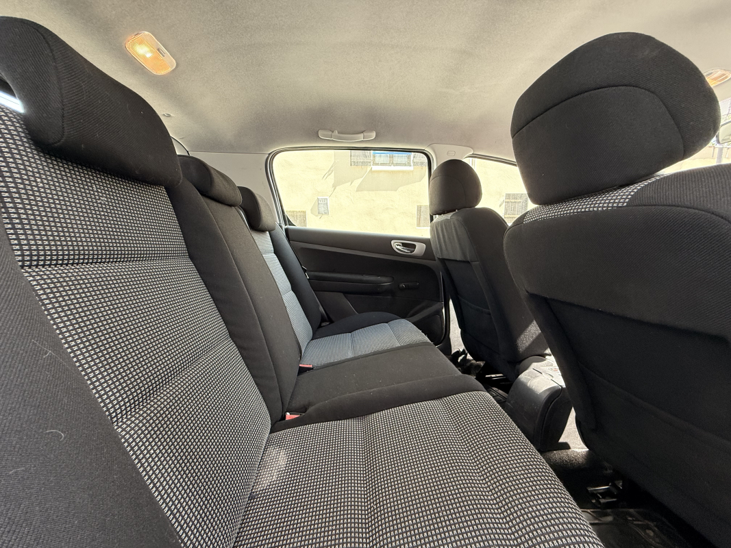Peugeot 307 — 15