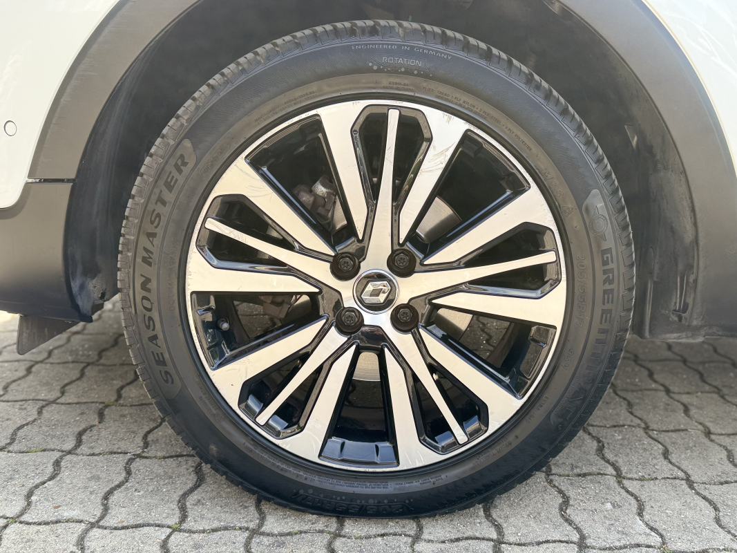 Renault Captur — 23