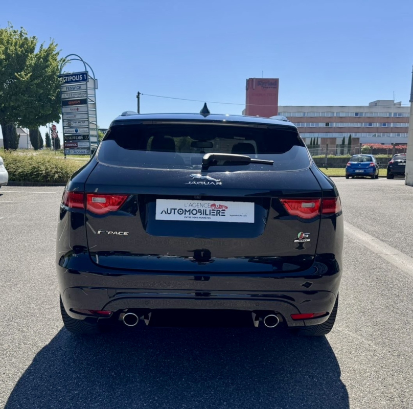 Jaguar F-Pace — 4