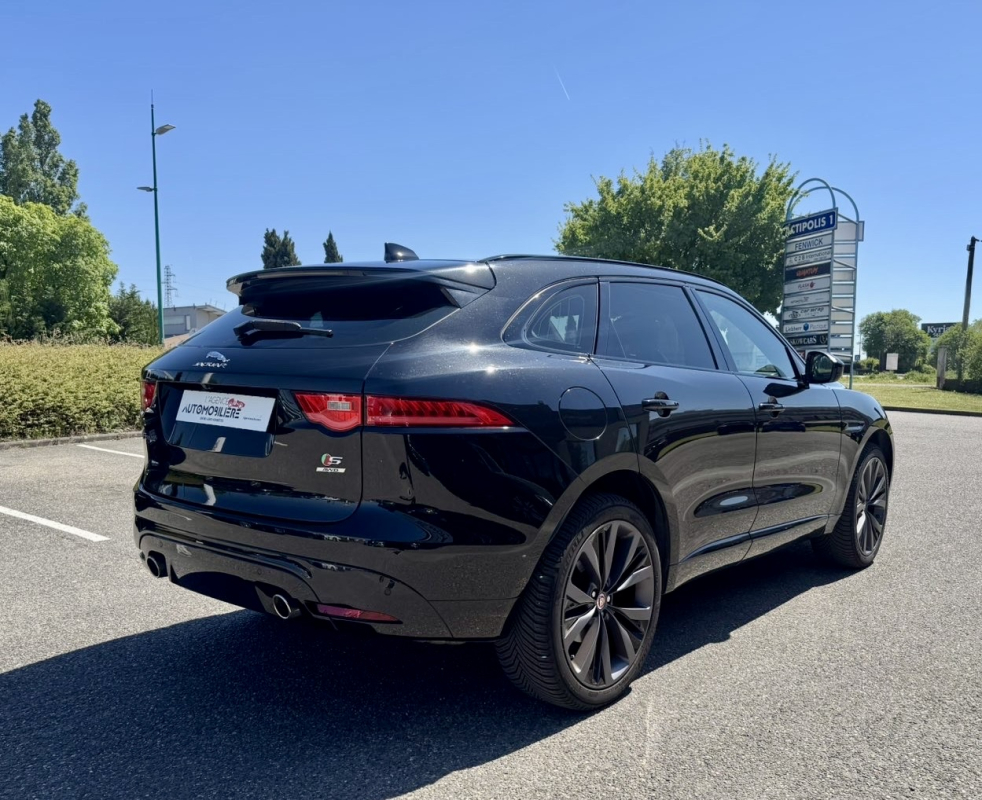 Jaguar F-Pace — 5