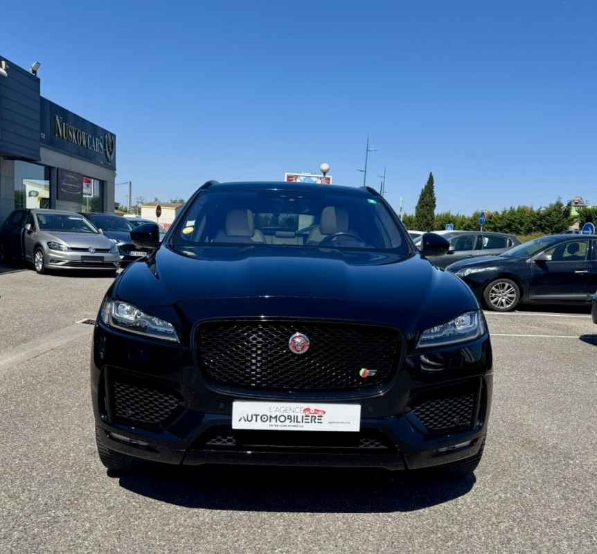 Jaguar F-Pace — 8