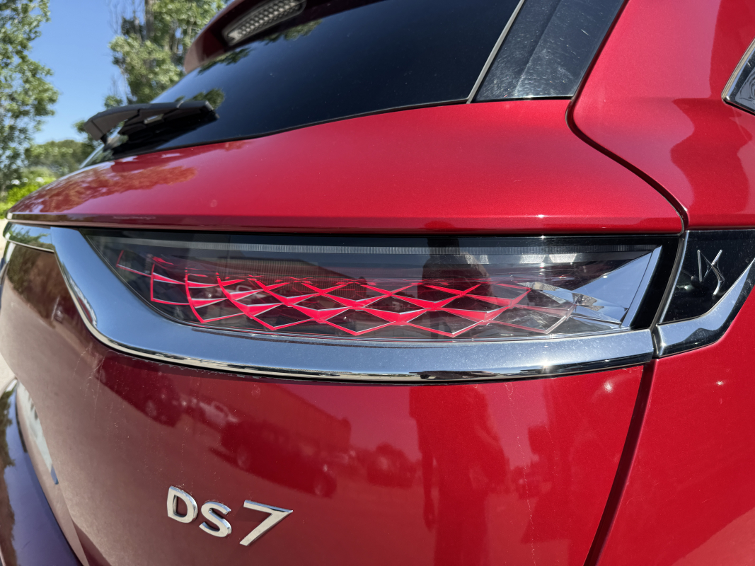 DS DS7 — 32