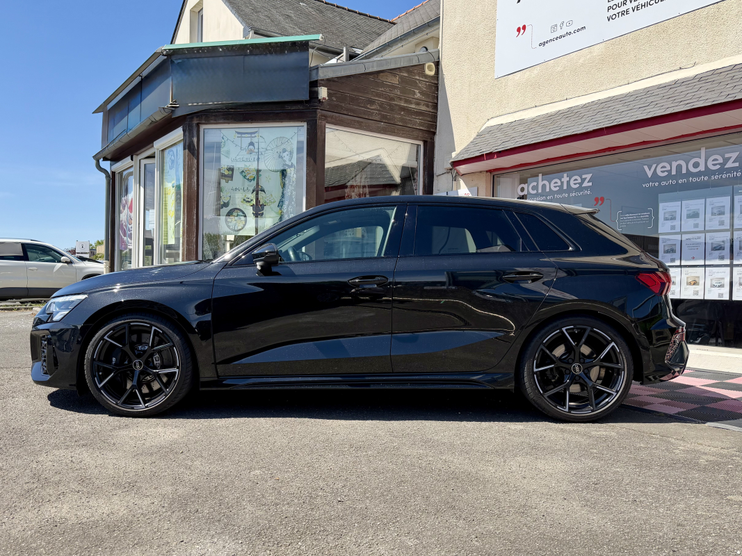 Audi RS3 sportback — 2