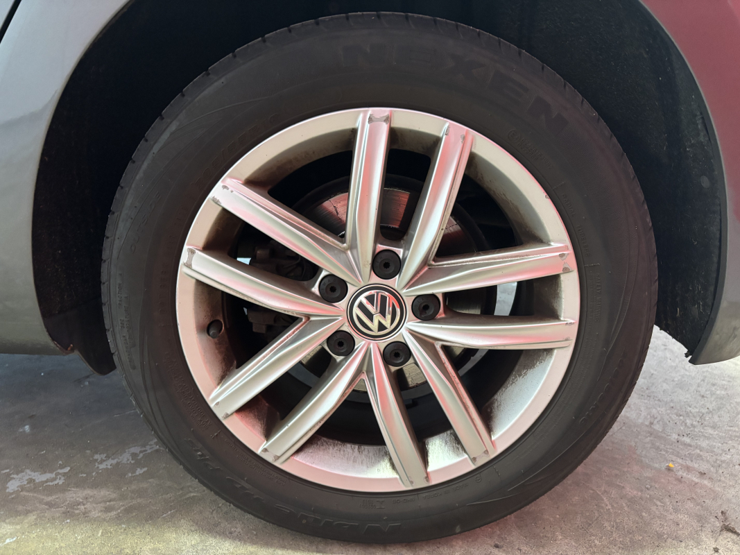 Volkswagen Golf — 34