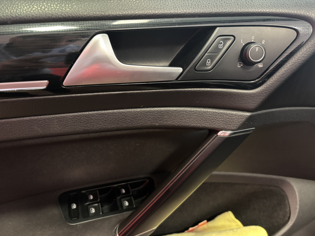 Volkswagen Golf — 21