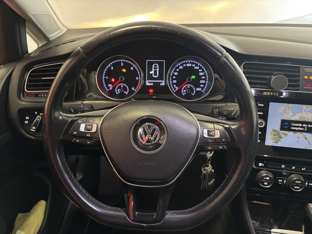 Volkswagen Golf — 11