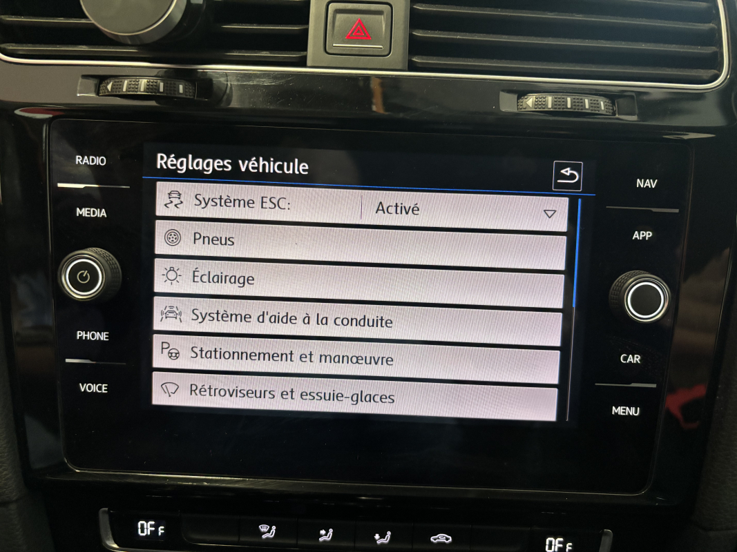 Volkswagen Golf — 26