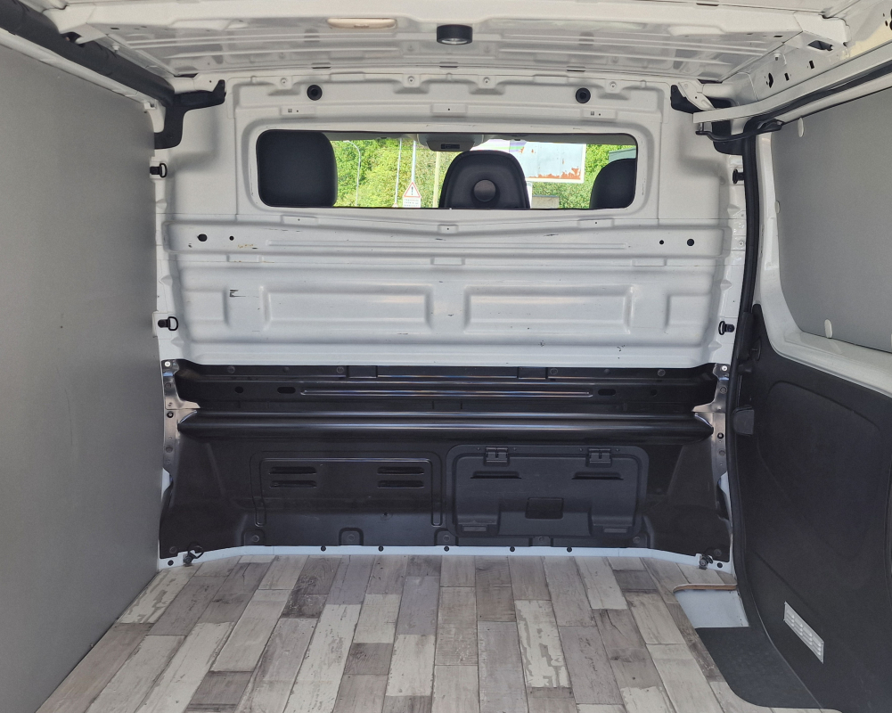 Renault Trafic — 24