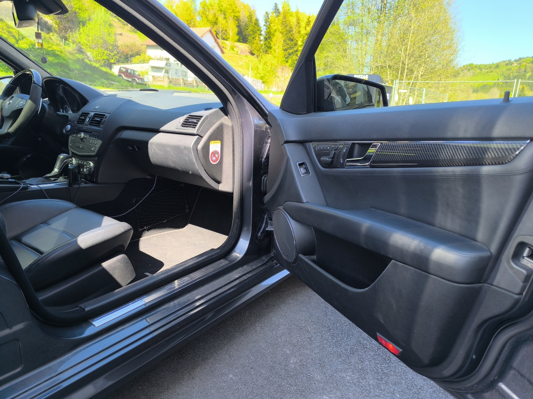 Mercedes Classe C — 25