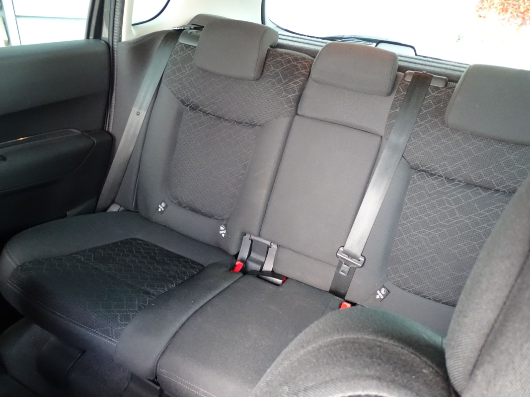 Peugeot 3008 — 12
