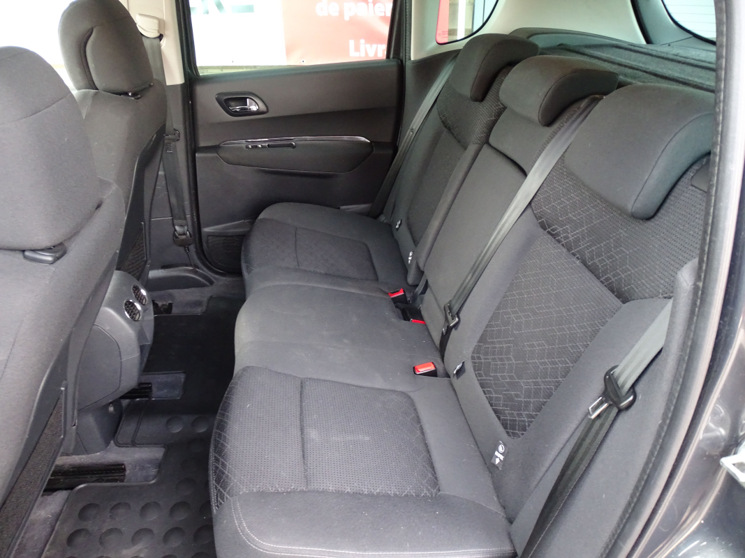 Peugeot 3008 — 13