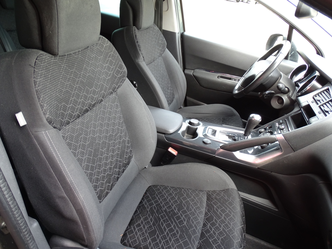 Peugeot 3008 — 11