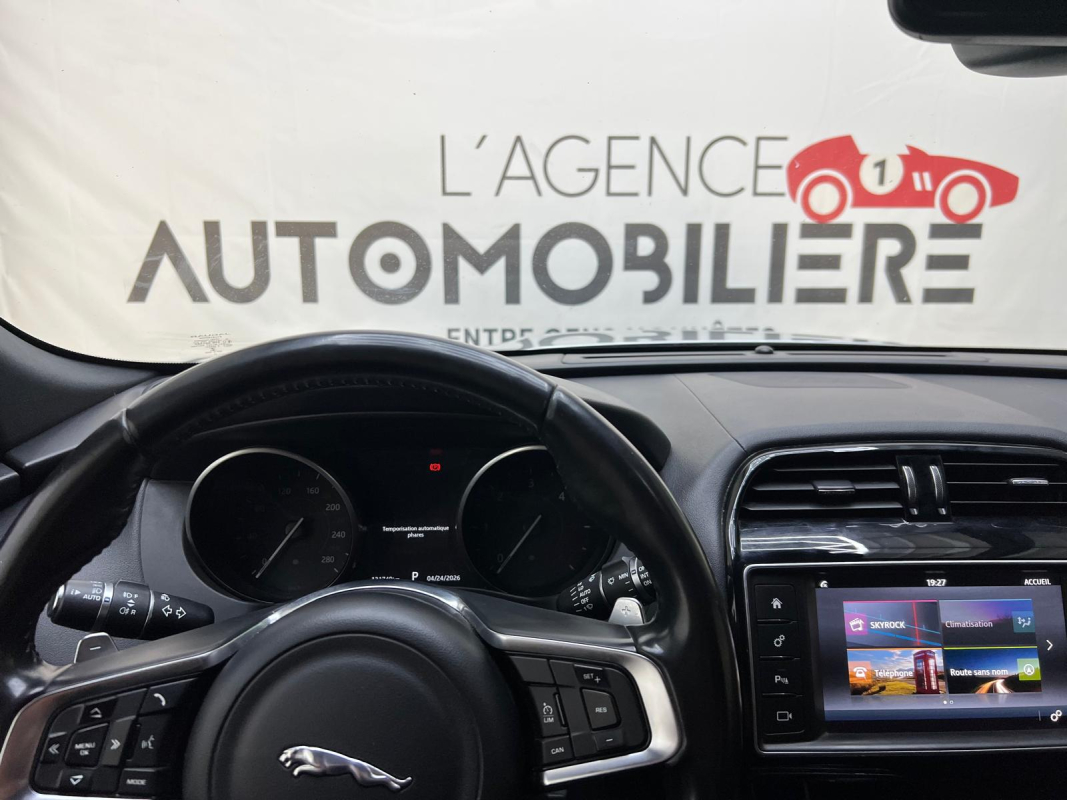Jaguar F-Pace — 14