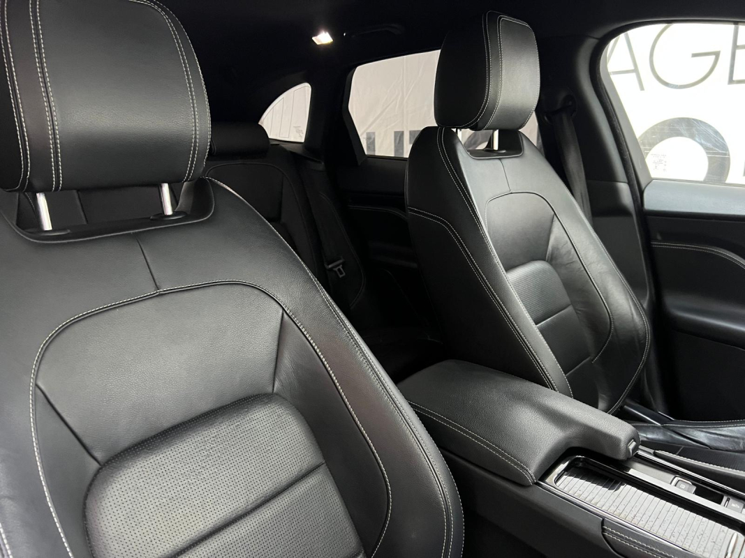 Jaguar F-Pace — 13