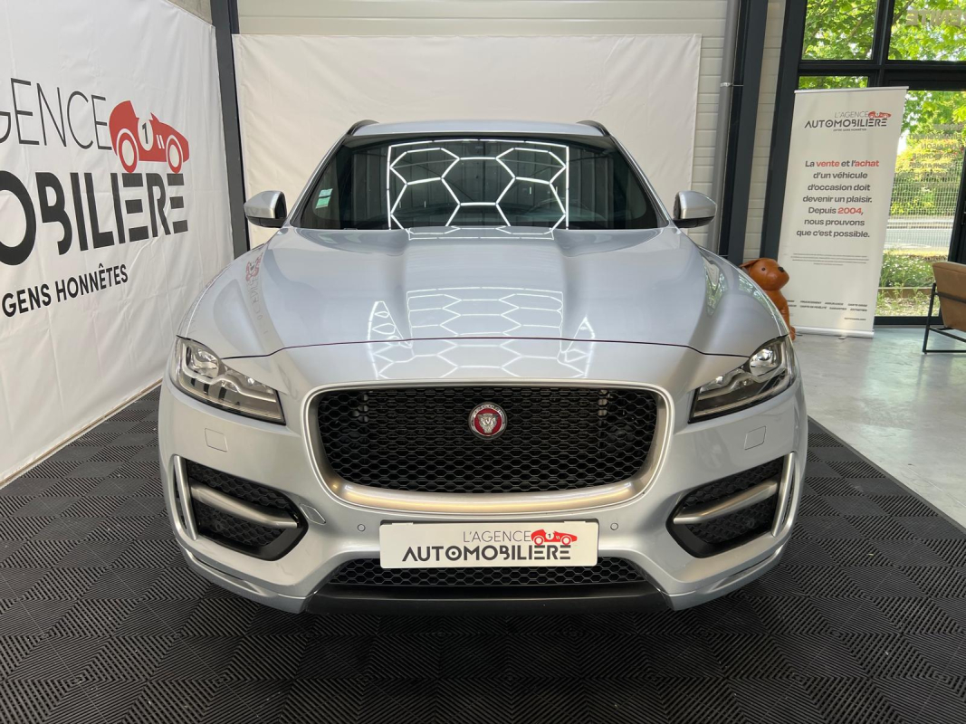 Jaguar F-Pace — 2