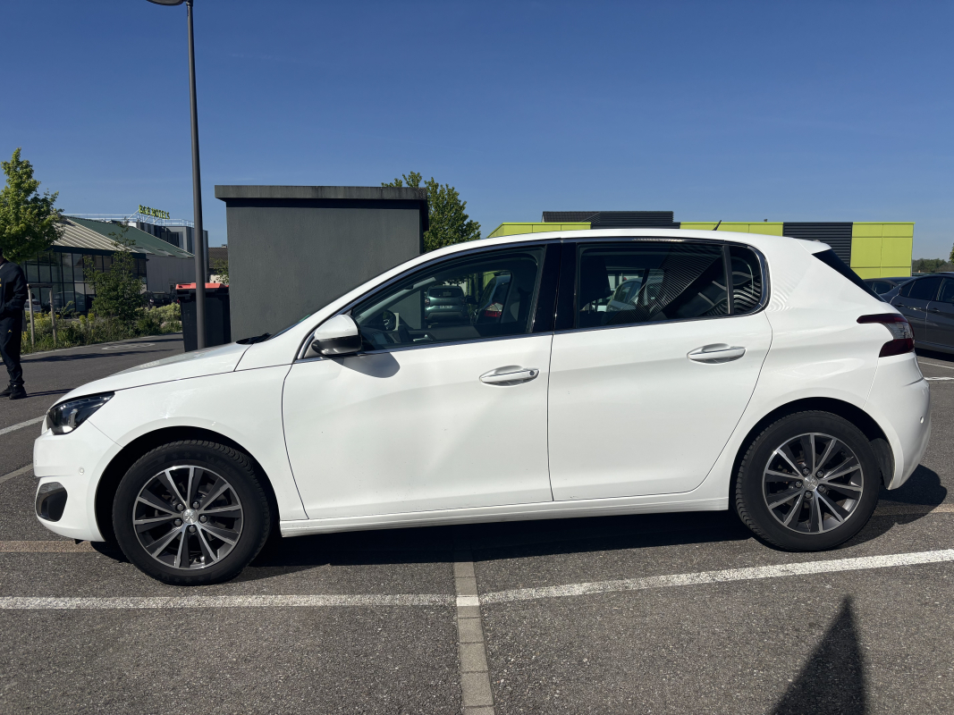 Peugeot 308 — 4