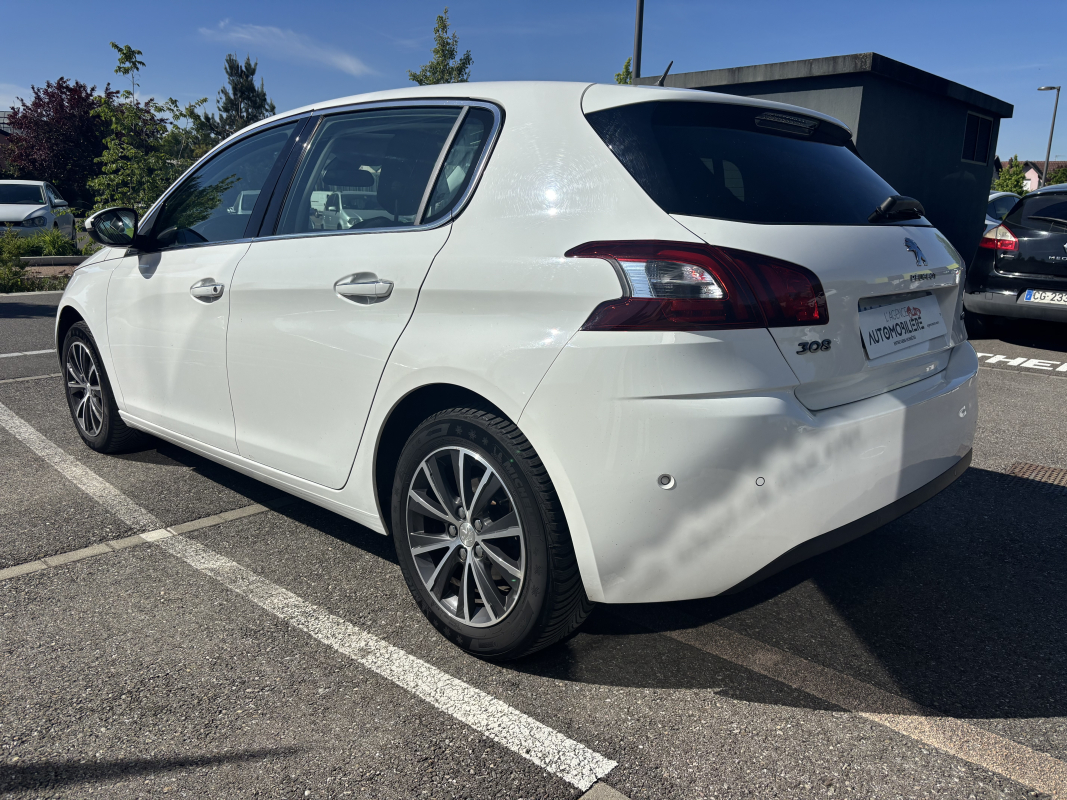 Peugeot 308 — 5