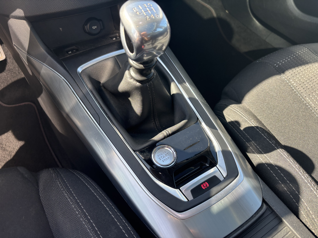 Peugeot 308 — 19