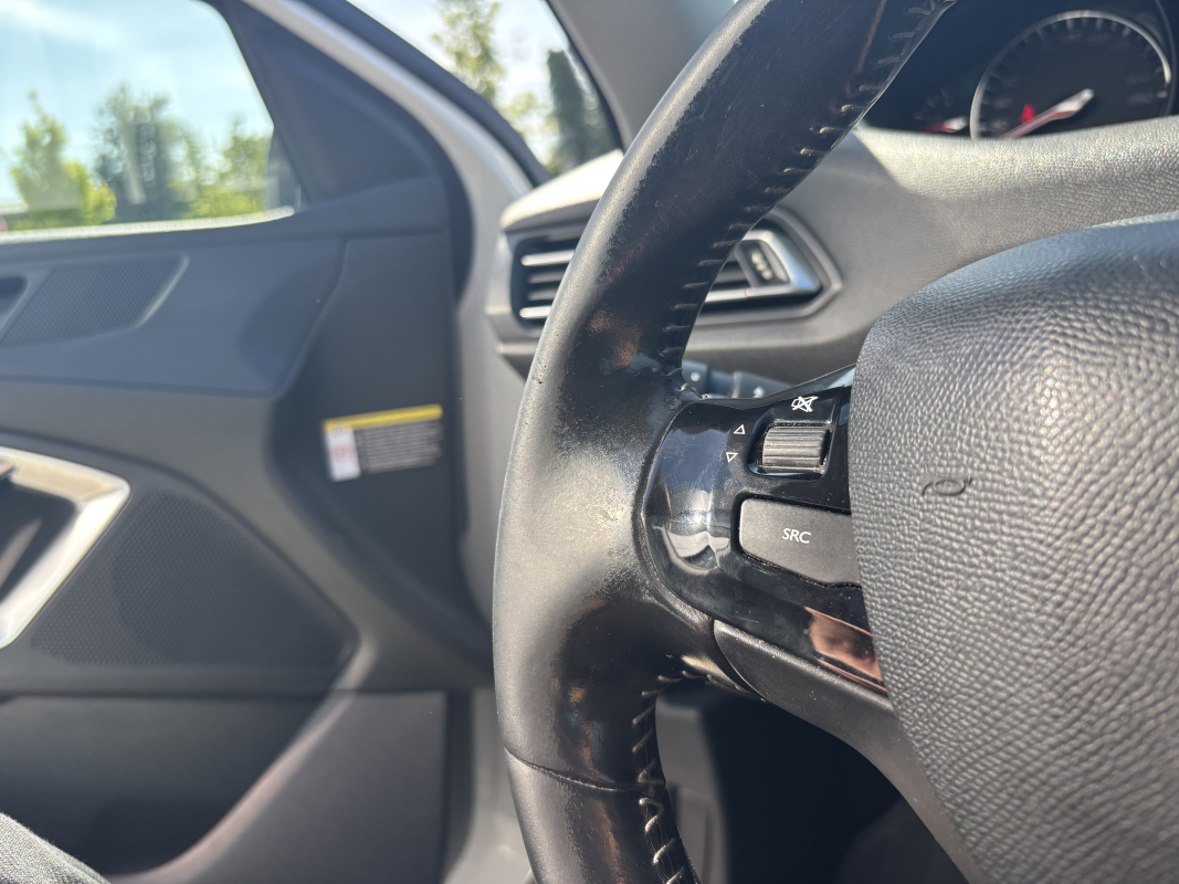 Peugeot 308 — 20