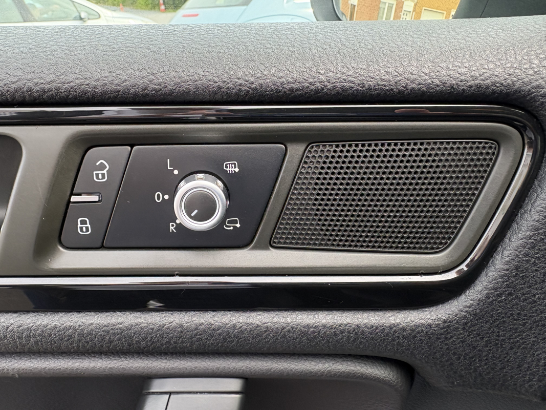 Volkswagen Touareg — 32
