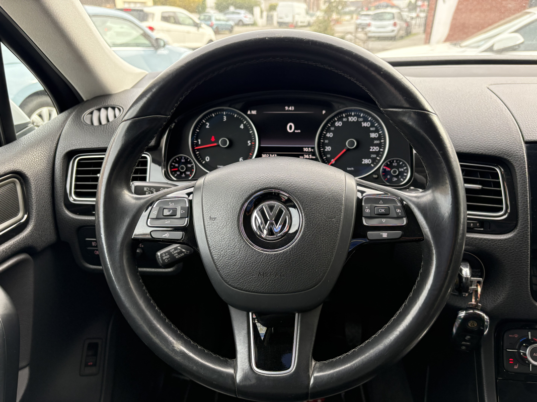 Volkswagen Touareg — 20
