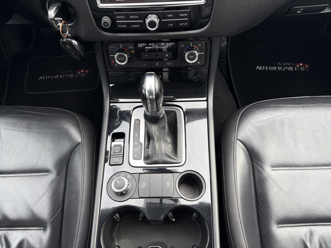 Volkswagen Touareg — 24