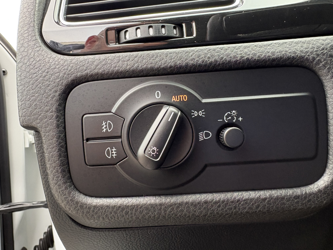 Volkswagen Touareg — 31