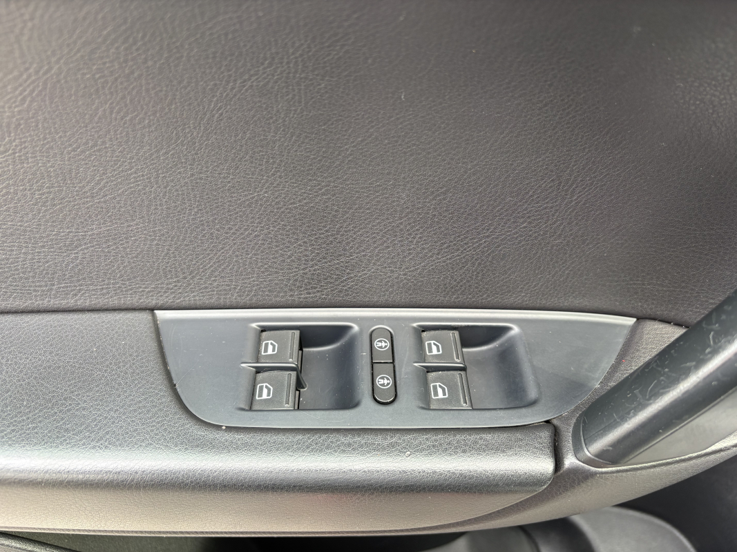 Volkswagen Touareg — 33