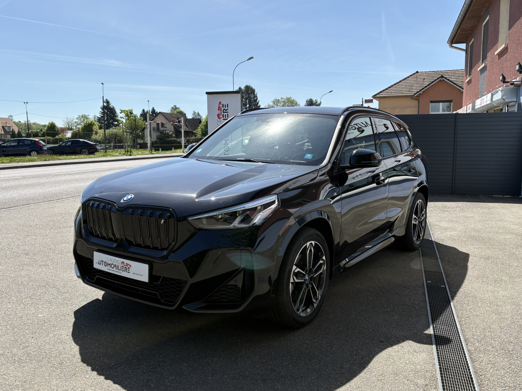 Bmw iX1 — 3