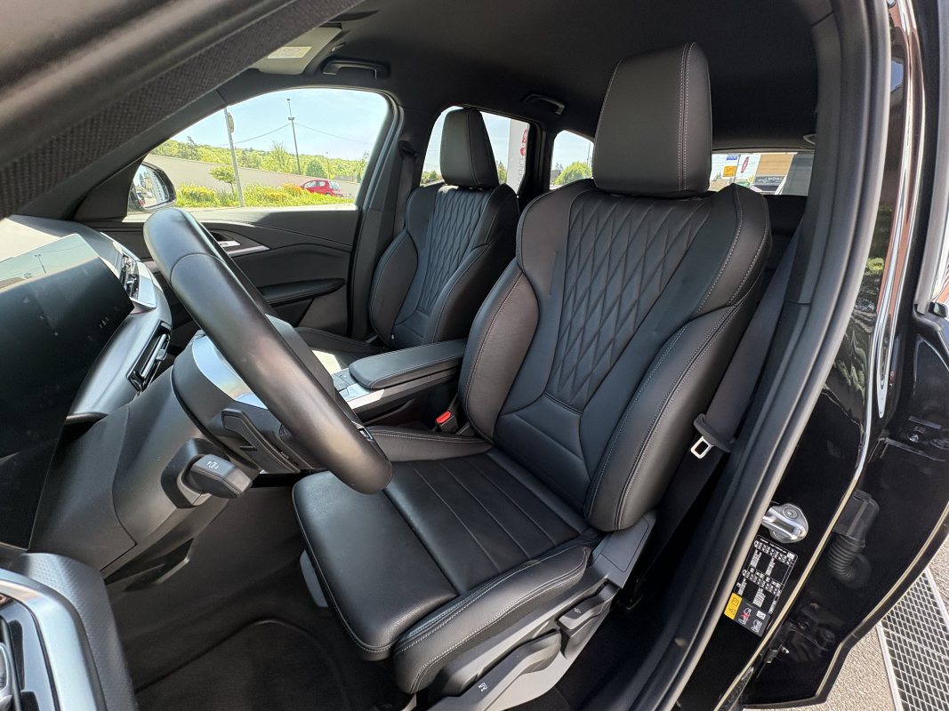 Bmw iX1 — 12