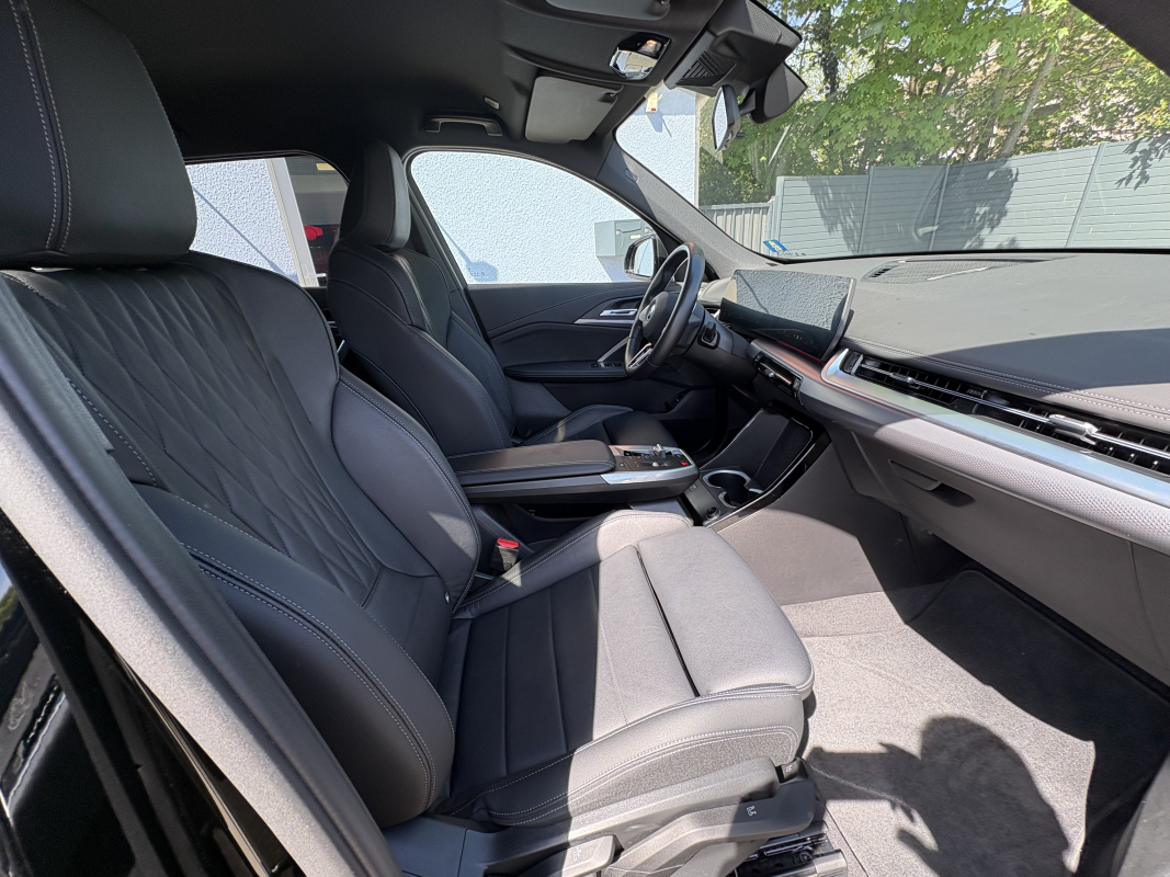 Bmw iX1 — 15
