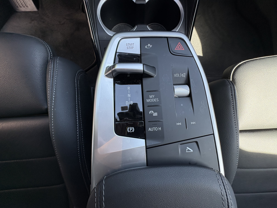 Bmw iX1 — 28