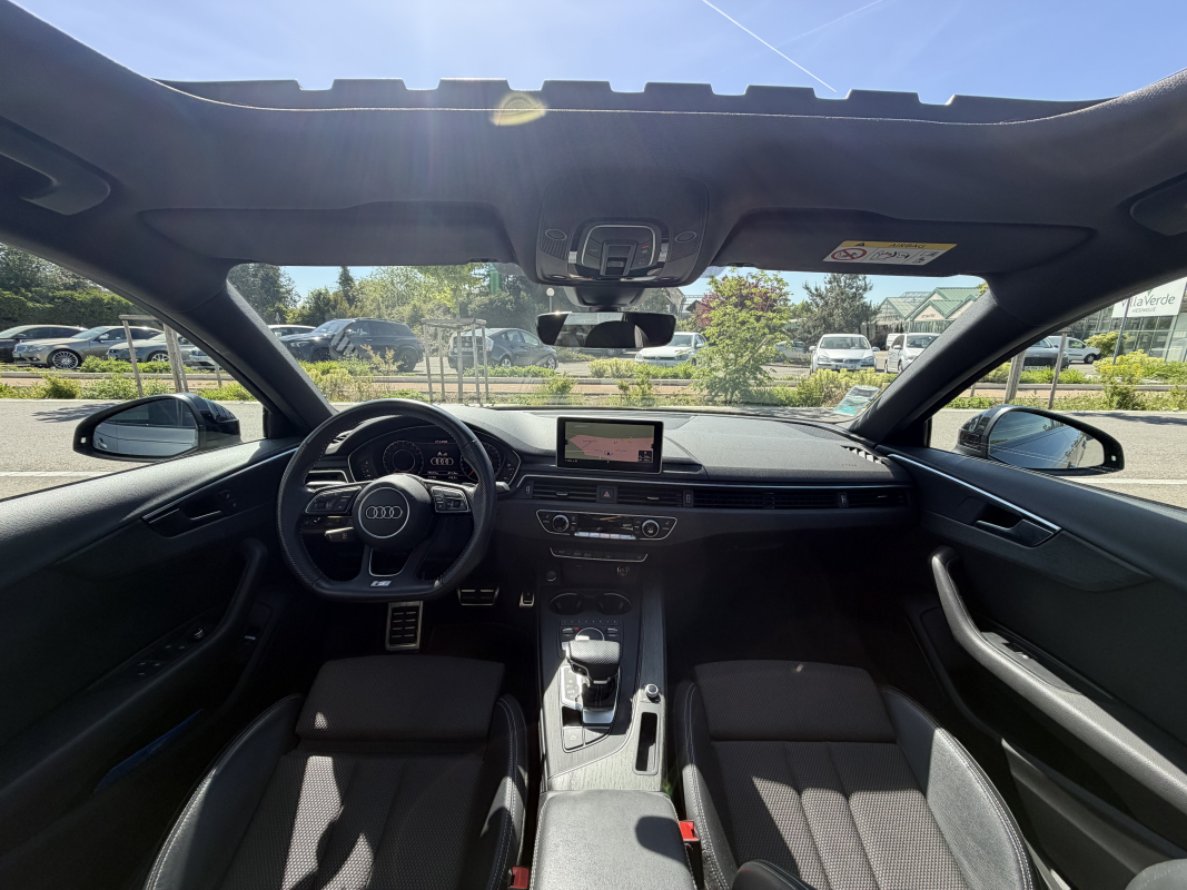 Audi A4 — 7