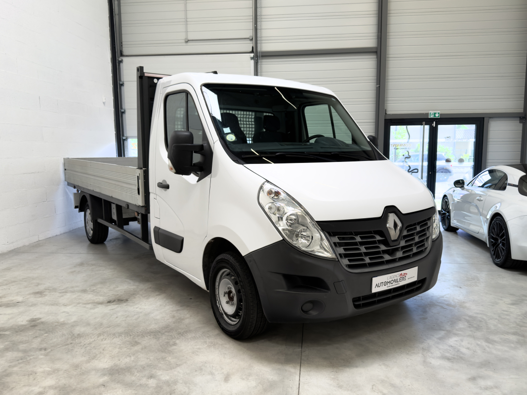 Renault Master — 3