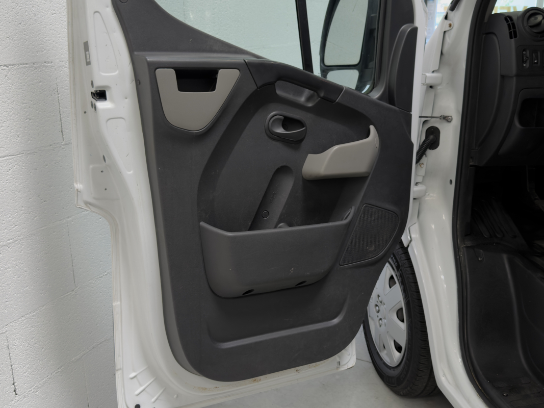 Renault Master — 20