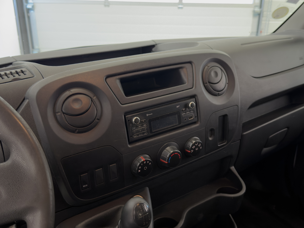 Renault Master — 16