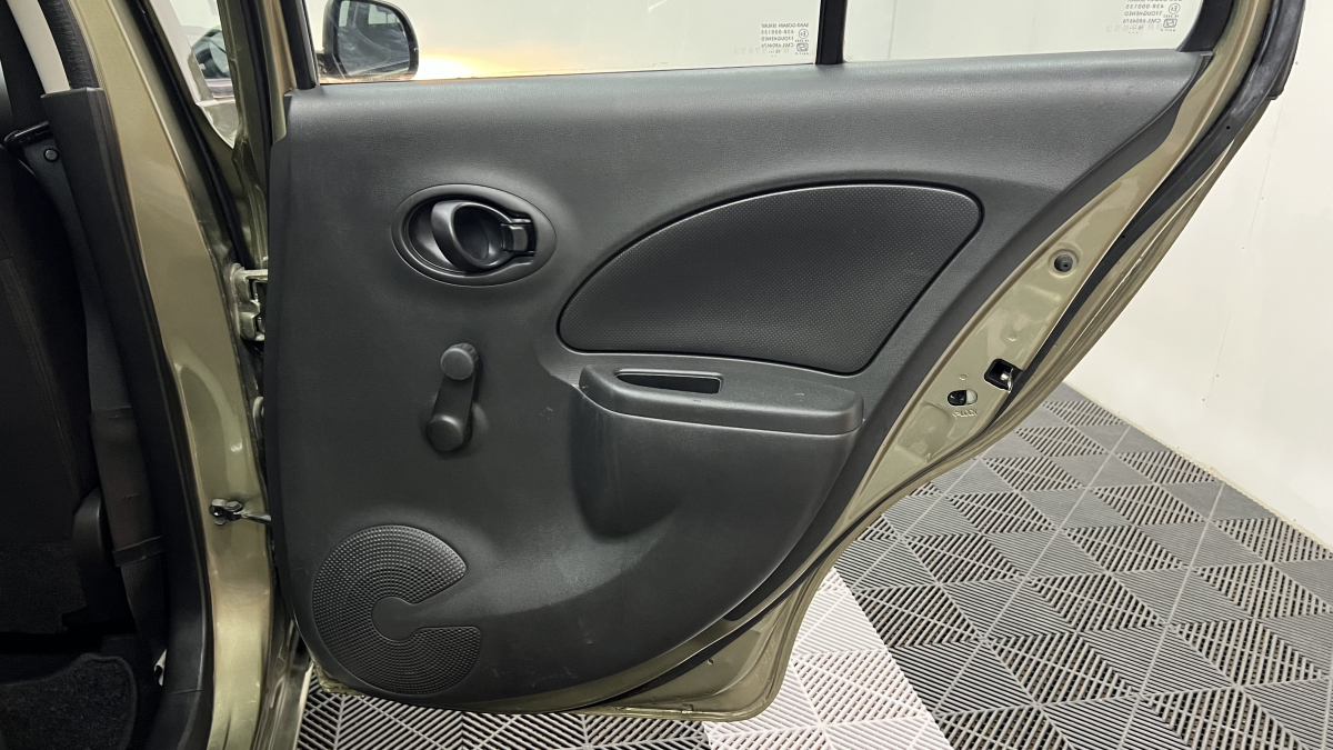 Nissan Micra — 15