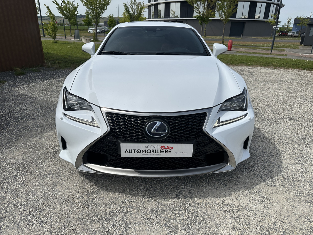 Lexus RC — 9