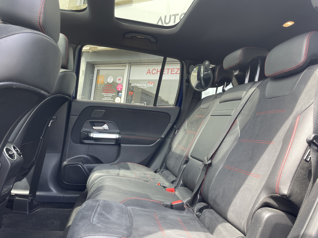 Mercedes GLB — 15