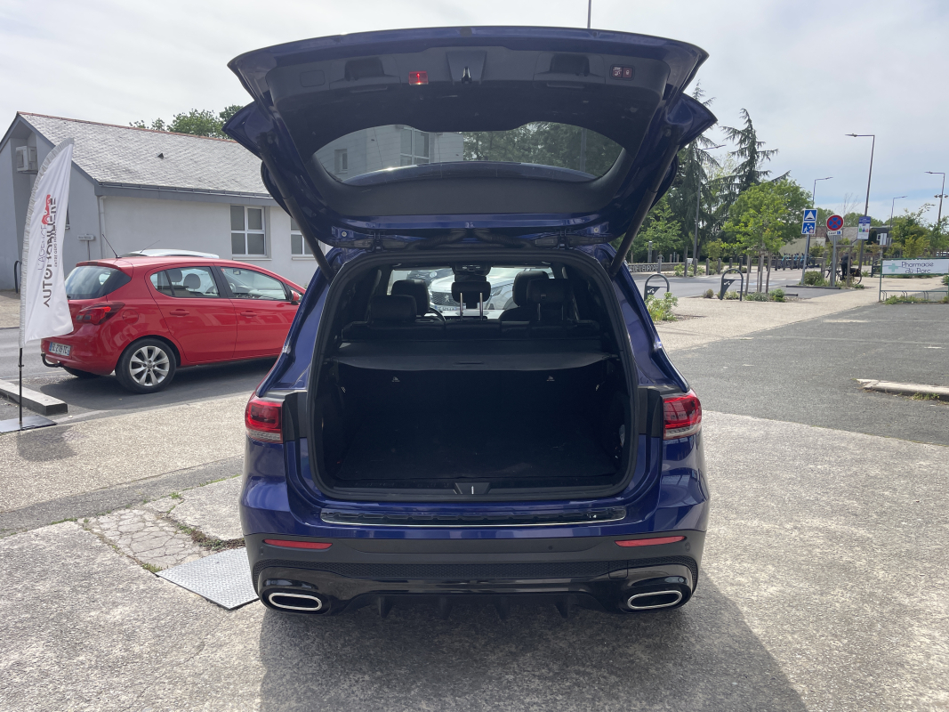 Mercedes GLB — 9