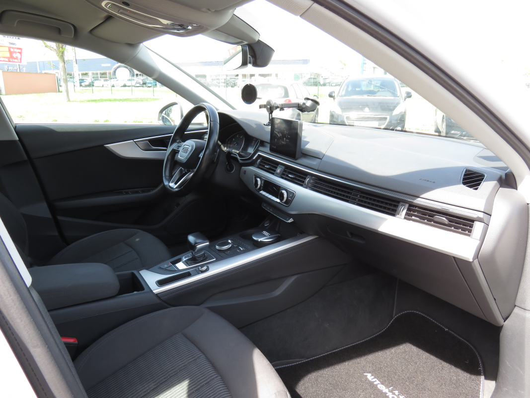 Audi A4 Avant — 14