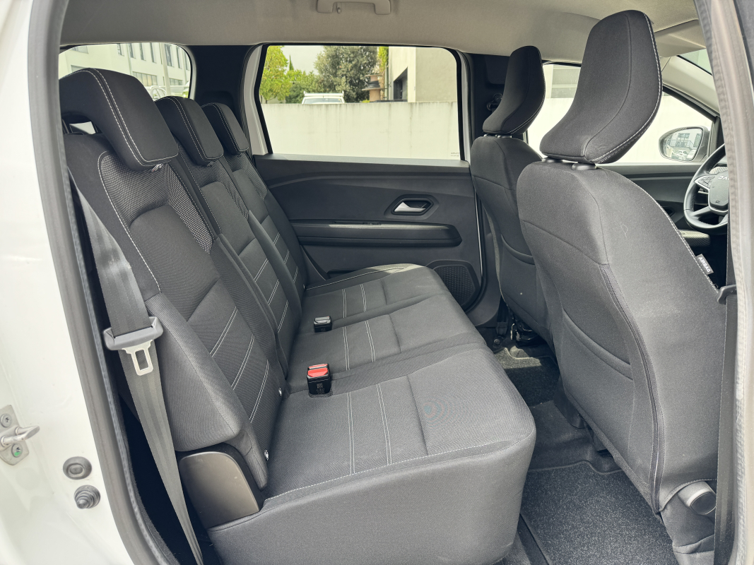 Dacia Jogger — 15