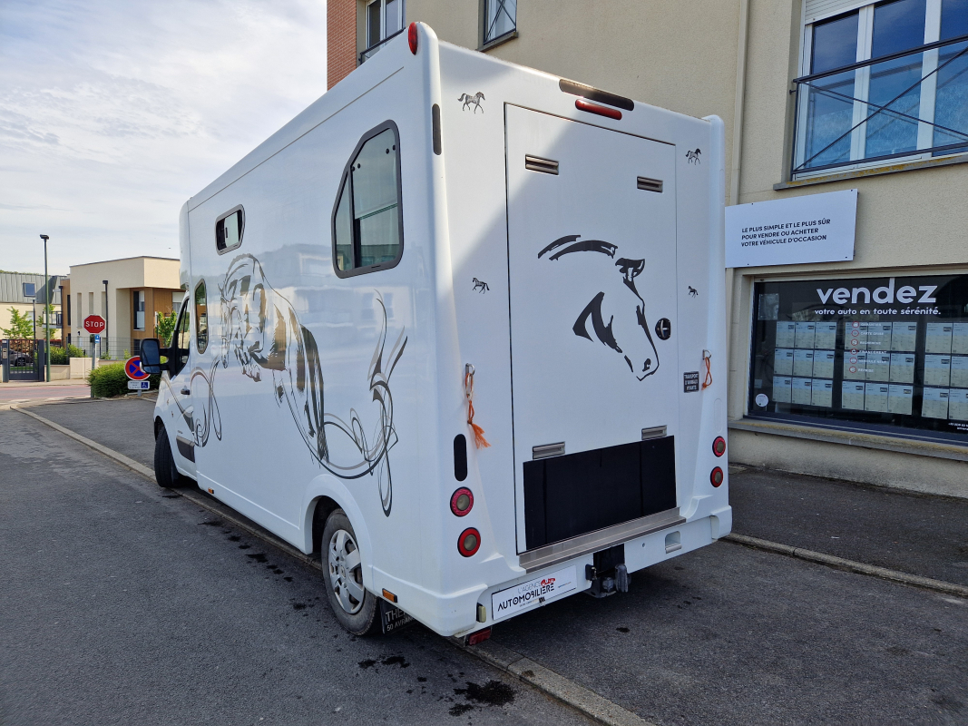 Renault Master — 3