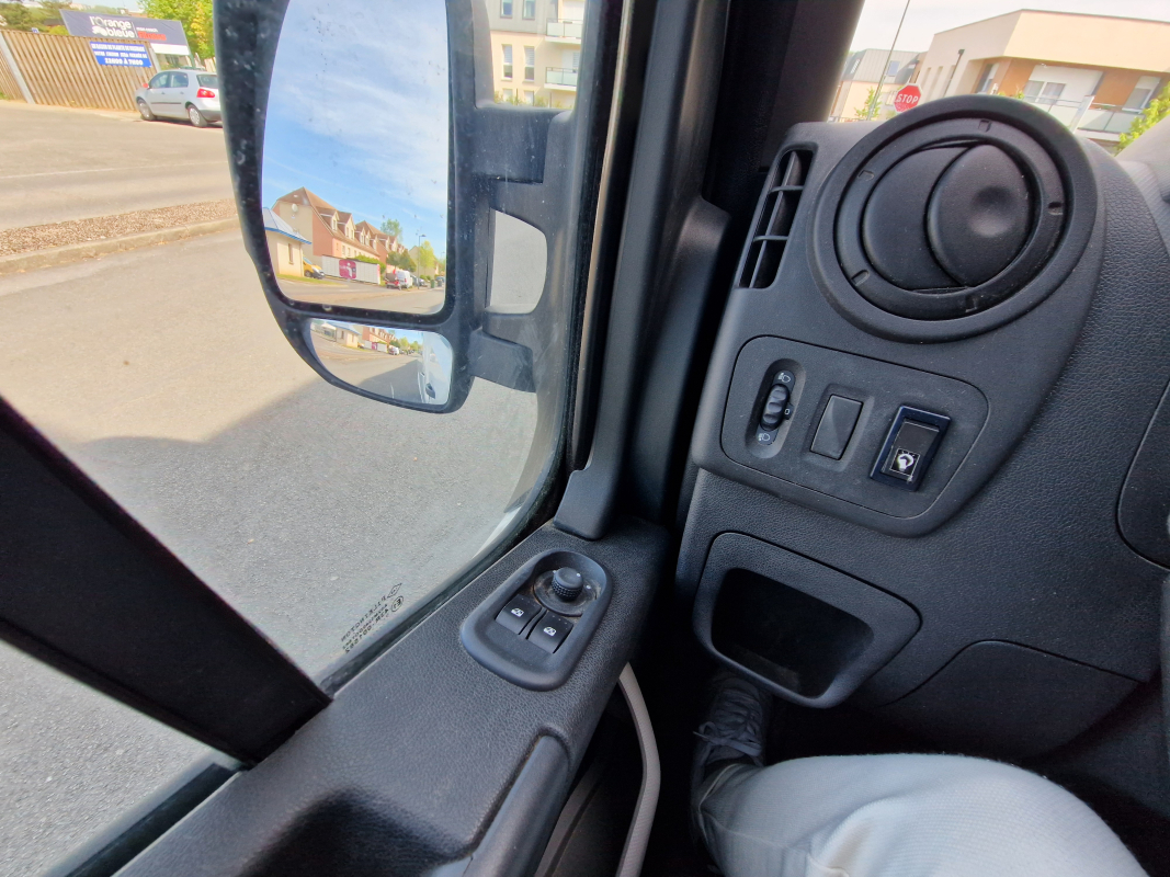 Renault Master — 27