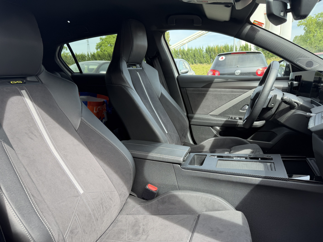 Opel Astra — 12