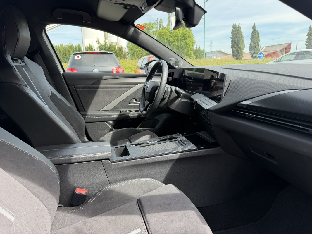 Opel Astra — 11