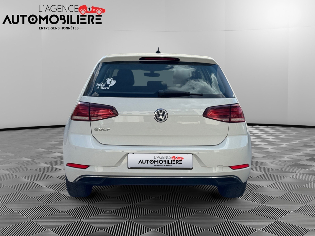 Volkswagen Golf — 6