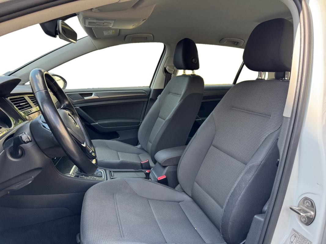 Volkswagen Golf — 10