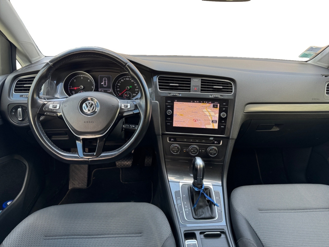 Volkswagen Golf — 9