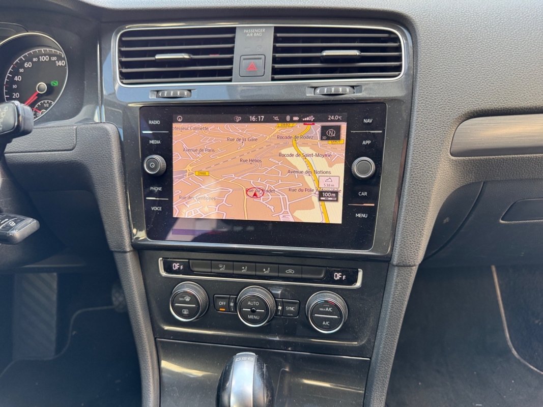 Volkswagen Golf — 18